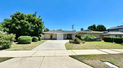Building Photo - 11624 Paso Robles Ave