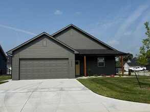 1903 Sutton Ct