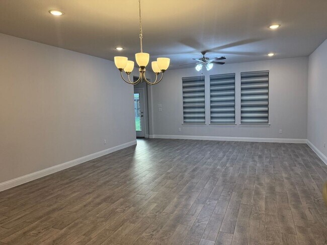 Foto del edificio - 3640 Lillian Ct
