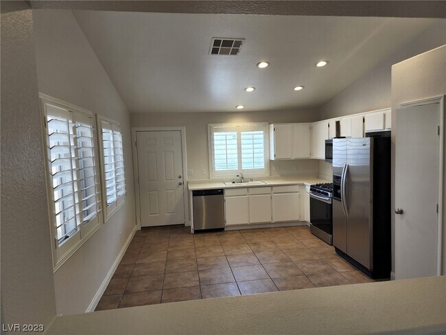 Foto del edificio - 959 Country Back Rd