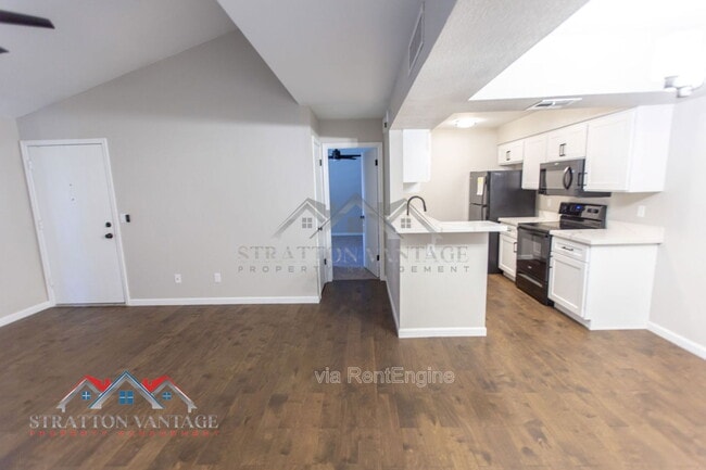 Photo - 10610 S 48th St Townhome