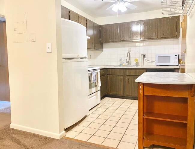 Foto del edificio - 2108 Phillips Rd