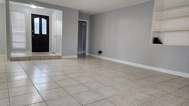 Building Photo - 22306 Woodrose Dr