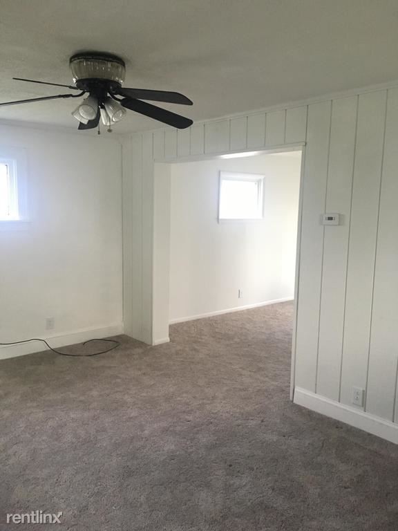 Foto del edificio - 3 br, 1.5 bath House - 5111 Biddulph Ave