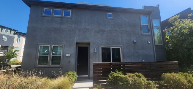 Foto del edificio - 2 Bedroom 2.5 Bathroom home at the Mill on Broadway