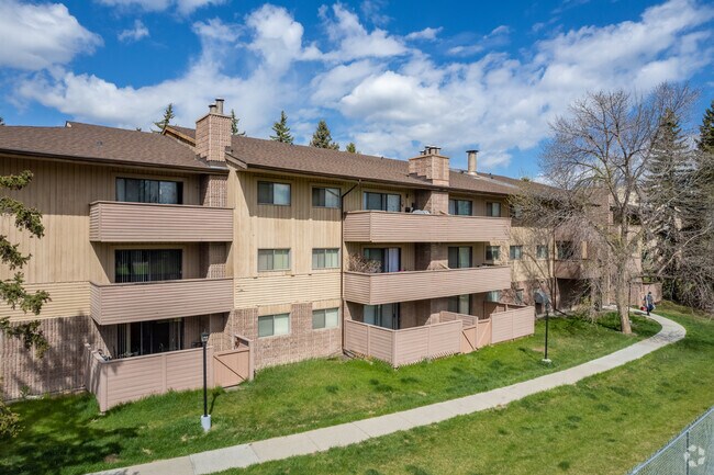 Photo du bâtiment - Glenmore Estates