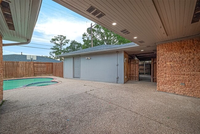 Building Photo - 1708 Ruella Ln