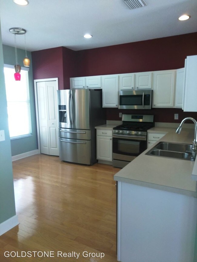 Building Photo - 3 br, 2.5 bath House - 10031 New Parke Rd.