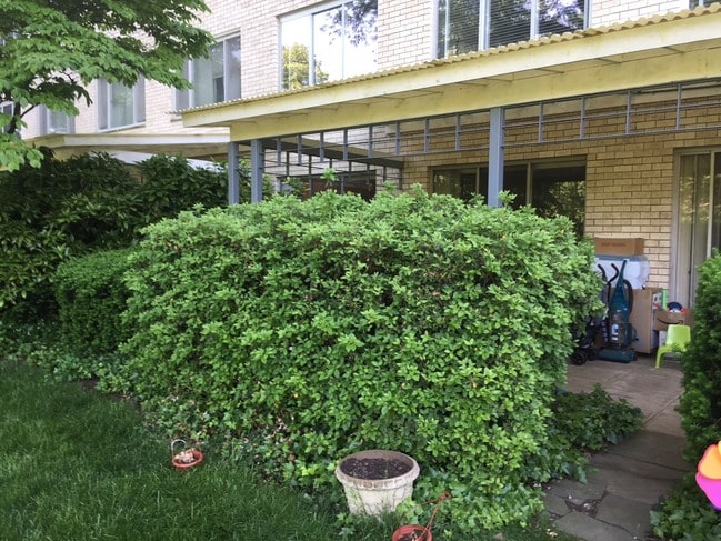 Patio - 10201 Grosvenor Pl