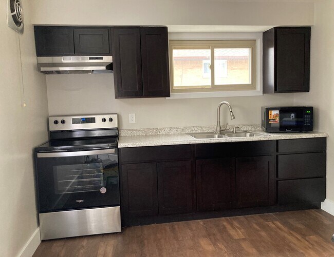 Foto del edificio - 1660 Bailey Rd