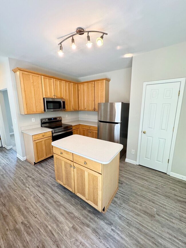 Building Photo - 4 bedrooms in Ballantyne 28277 COMING SOON!!