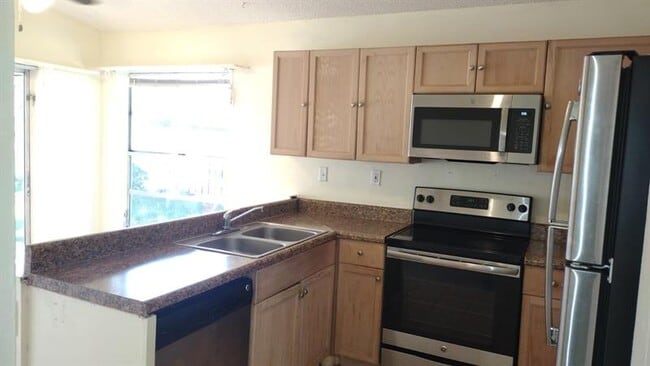 Foto del edificio - 14650 N Beckley Square
