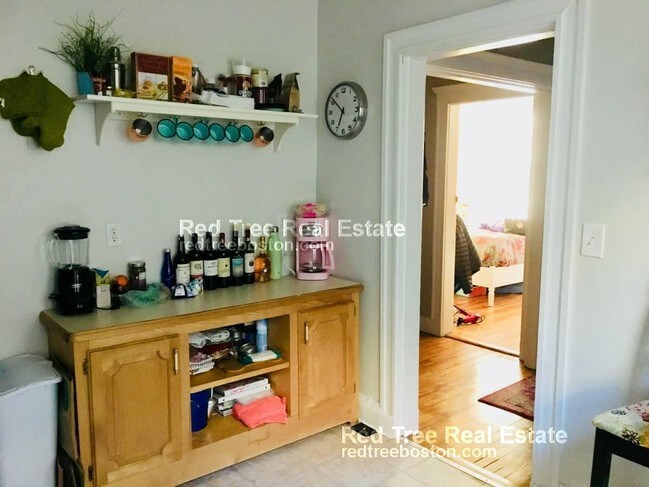 Foto del edificio - 28 Ransom Rd