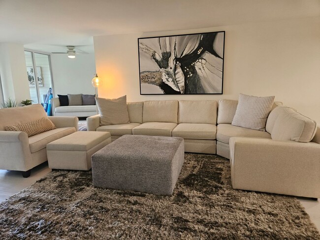 Foto del edificio - MODERN  SEASONAL VACATION CONDO