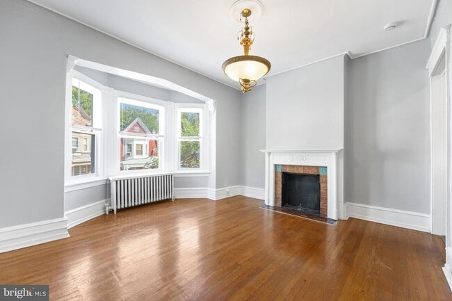 Photo - 246 W Abbottsford Avenue Unit Apartment