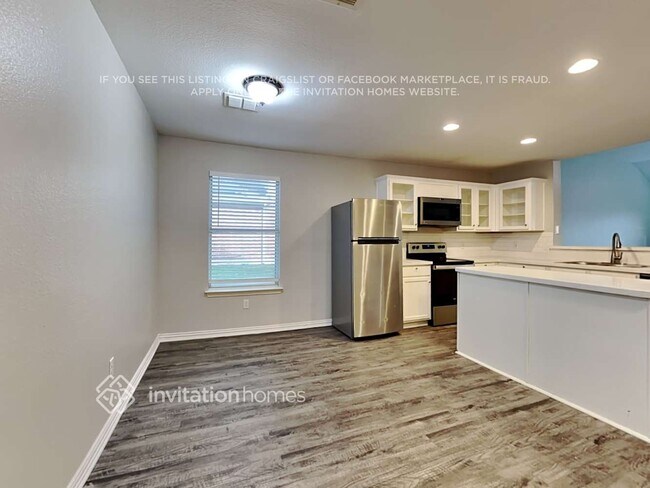 Foto del edificio - 216 Cedar Crest Dr