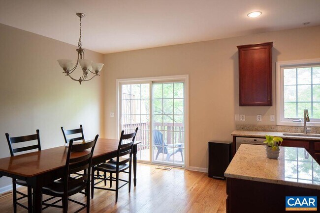 Foto del edificio - 139 Old Fifth Cir