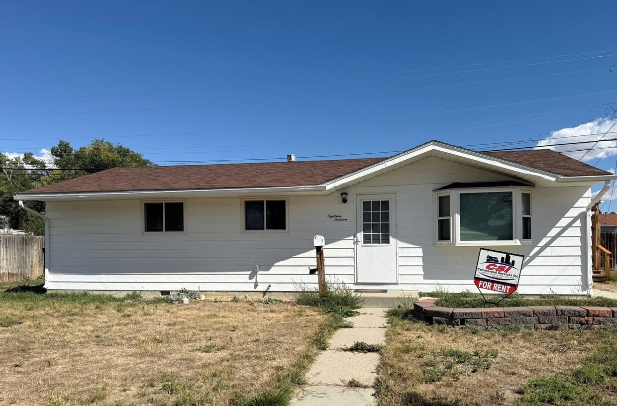 Primary Photo - Newly Remodeled 3 bedroom One Level