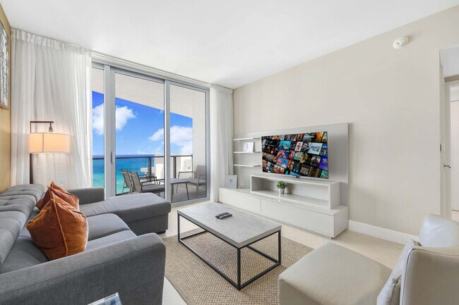 Building Photo - 4111 S Ocean Dr