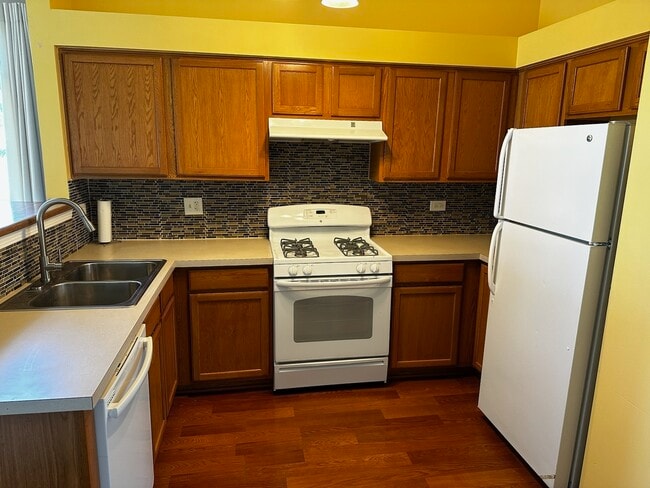 Building Photo - 402 Waubonsee Drive