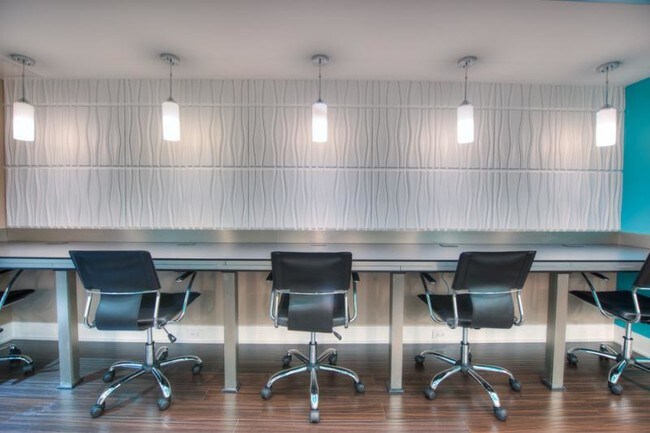 Foto del edificio - 3135 N Lake Shore Dr