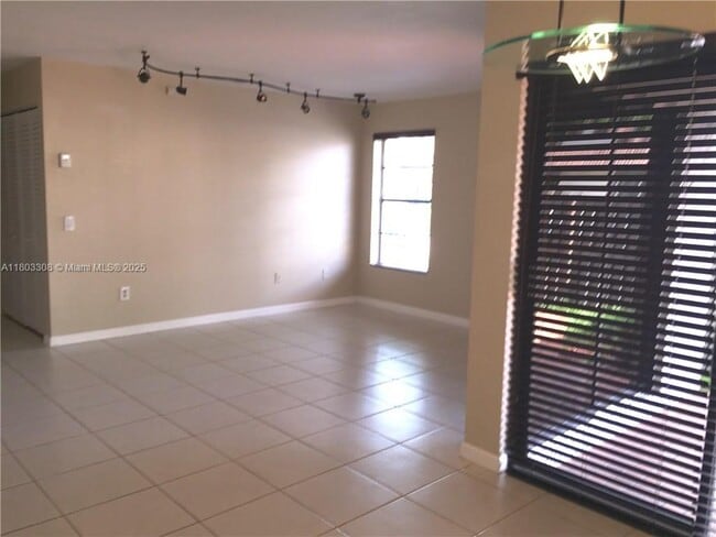 Building Photo - 14970 SW 48th Terrace