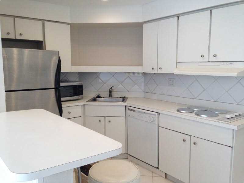 Primary Photo - 1408 Brickell Bay Dr