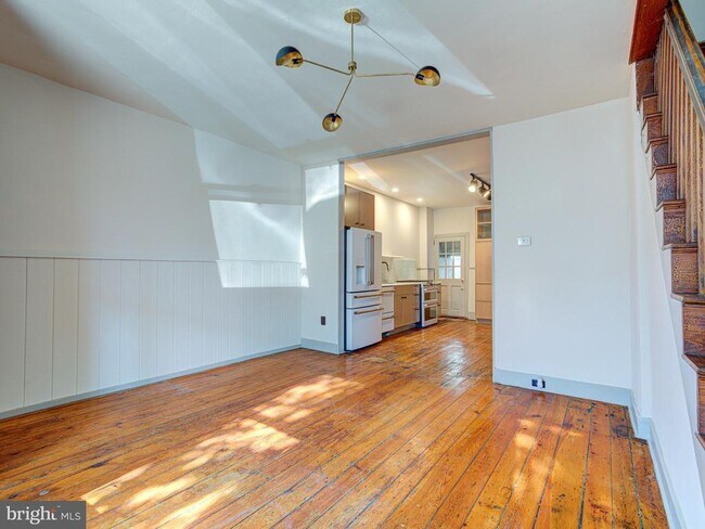 Foto del edificio - 1439 N Howard St
