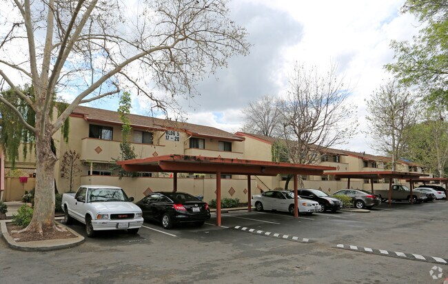 Building Photo - Amberwood