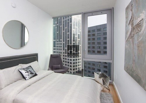 Building Photo - 436 Albee Sq