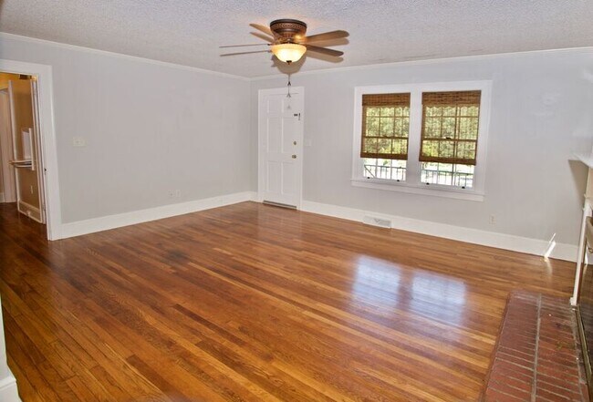 Building Photo - 4006 Brushy Creek Rd