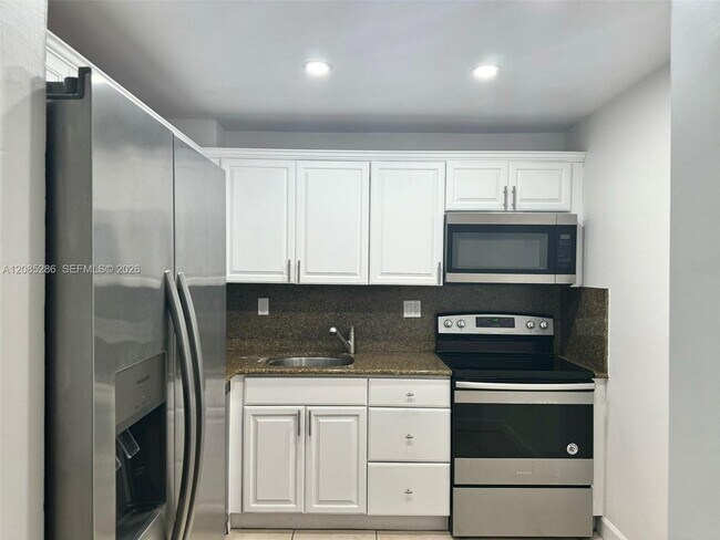 Foto del edificio - 13120 SW 92nd Ave