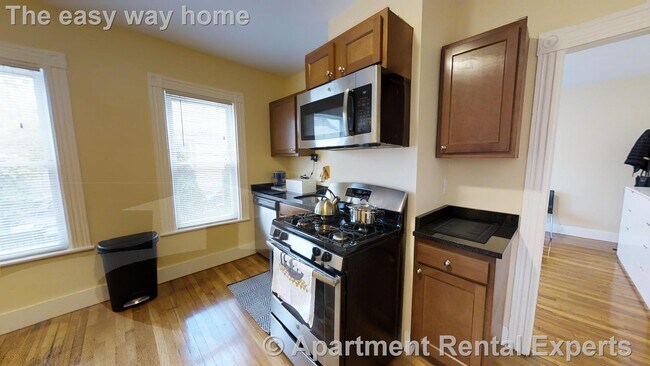 Foto del edificio - 5-7 Blake St Unit #1