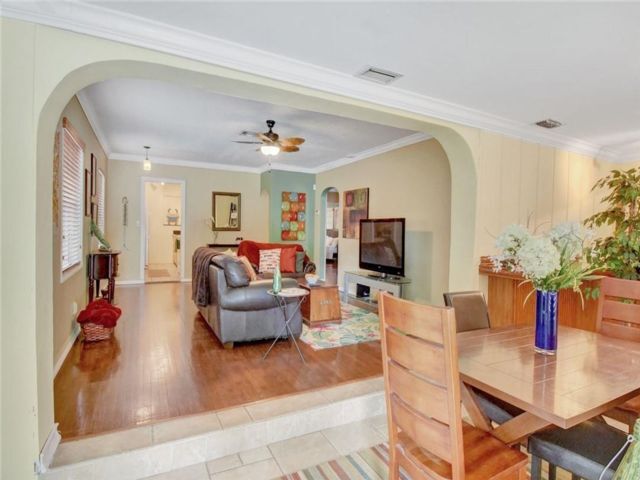 Foto del edificio - 723 SW 4th St