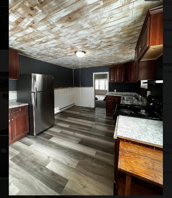 Building Photo - 171 Pecks Rd