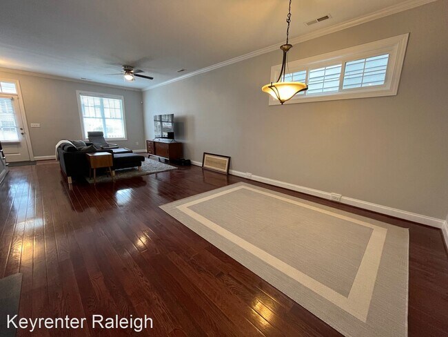Foto del edificio - 3 br, 2.5 bath House - 410 Evening Star Drive