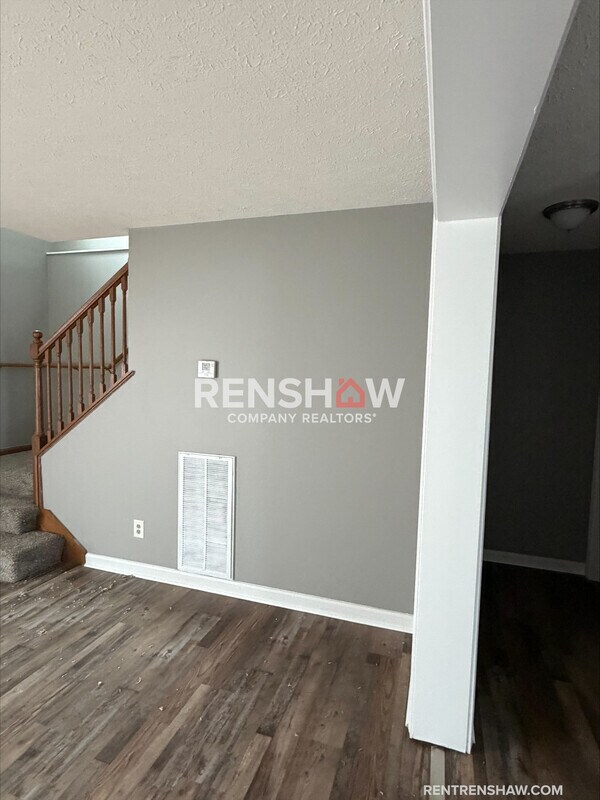 Foto del edificio - 165 Cloverdale St