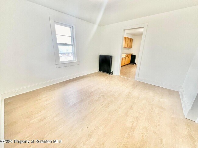 Foto del edificio - 1005 Luke Ave