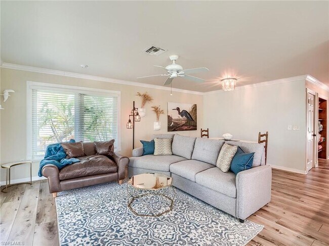 Building Photo - 6020 Cypress Ln