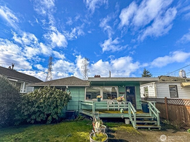 Building Photo - 4942 Beacon Ave S