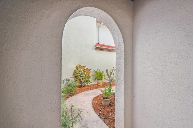 Foto del edificio - 2590 Sykes Creek Dr