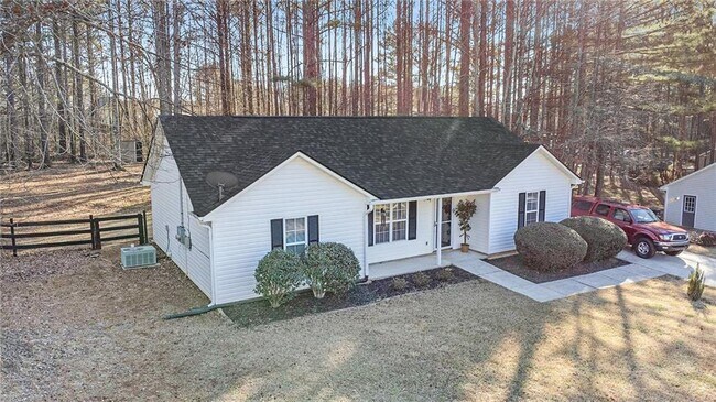 Building Photo - 192 Conifer Ln
