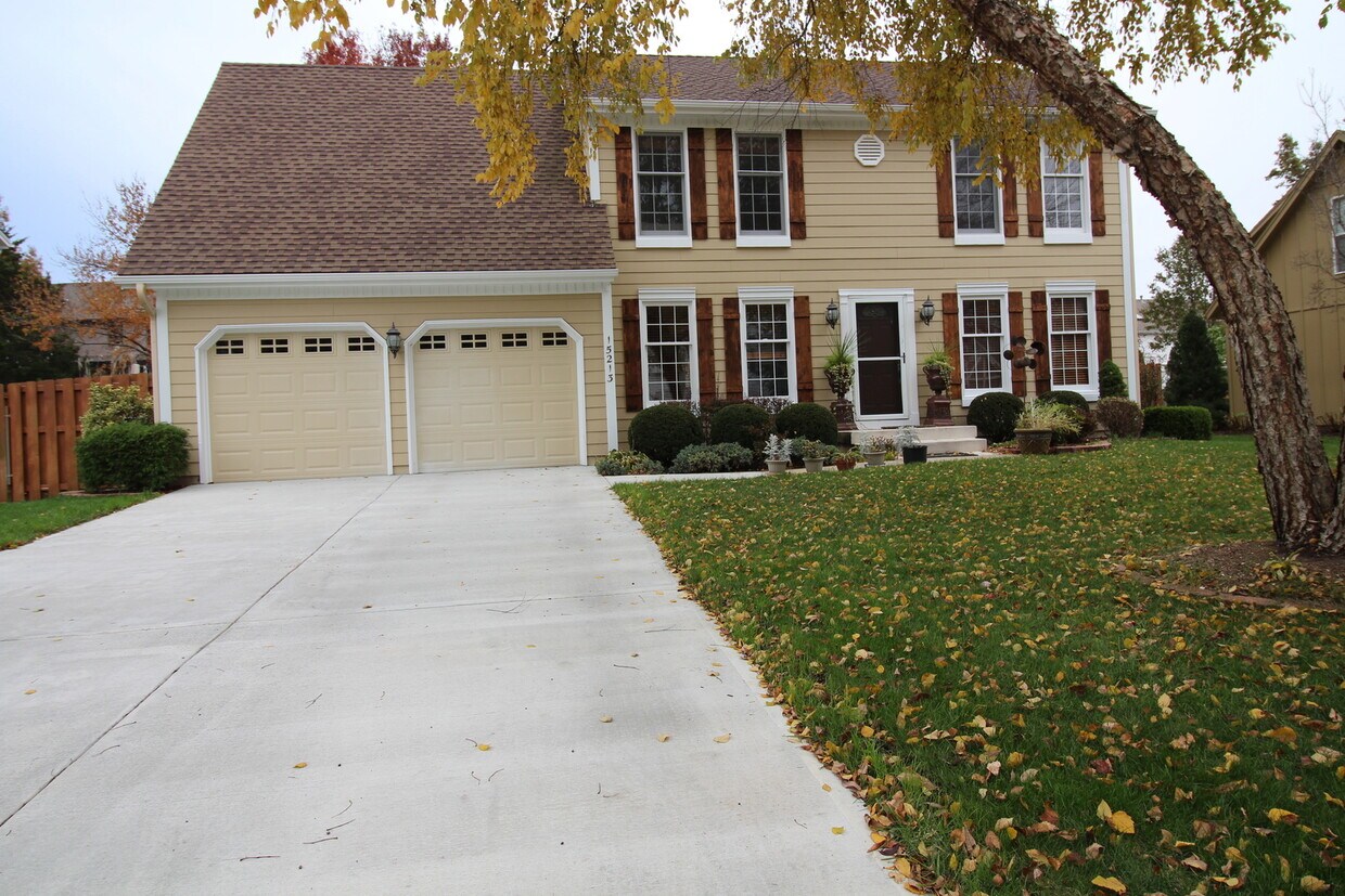 Foto principal - 4 Bed Home Premium Fixtures