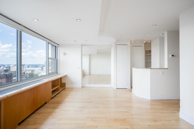 Building Photo - 151 Tremont St