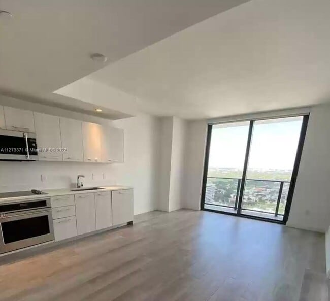 Building Photo - 55 SW 9th St