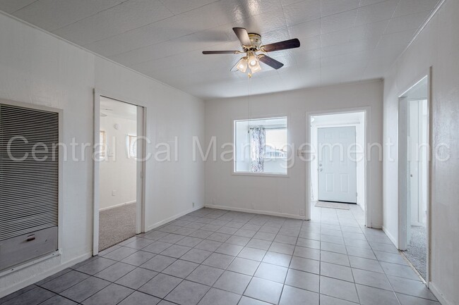 Foto del edificio - 3 Bedroom/1 Bath Home - $1625 Per Month!