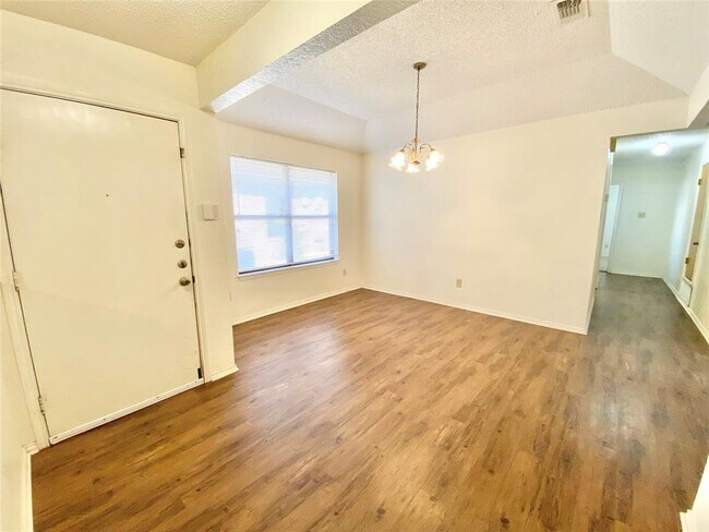 Foto del edificio - 4727 Sausalito Dr