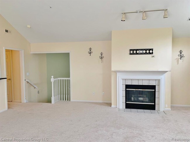 Building Photo - 28423 Carlton Way Dr
