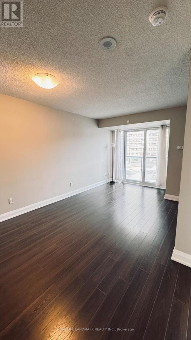 Building Photo - 18 Graydon Hall Dr