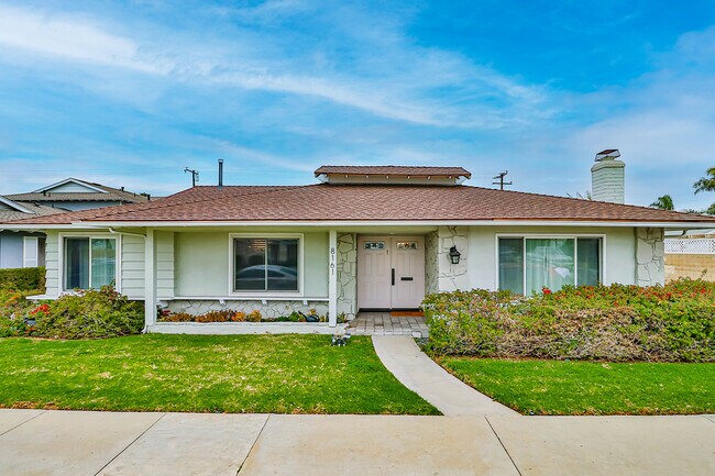 Building Photo - 8161 Forelle Dr